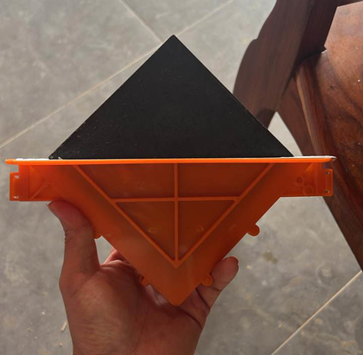 Diamantplatten und -hüllen mit Taperplatten für geformte Baugelenke