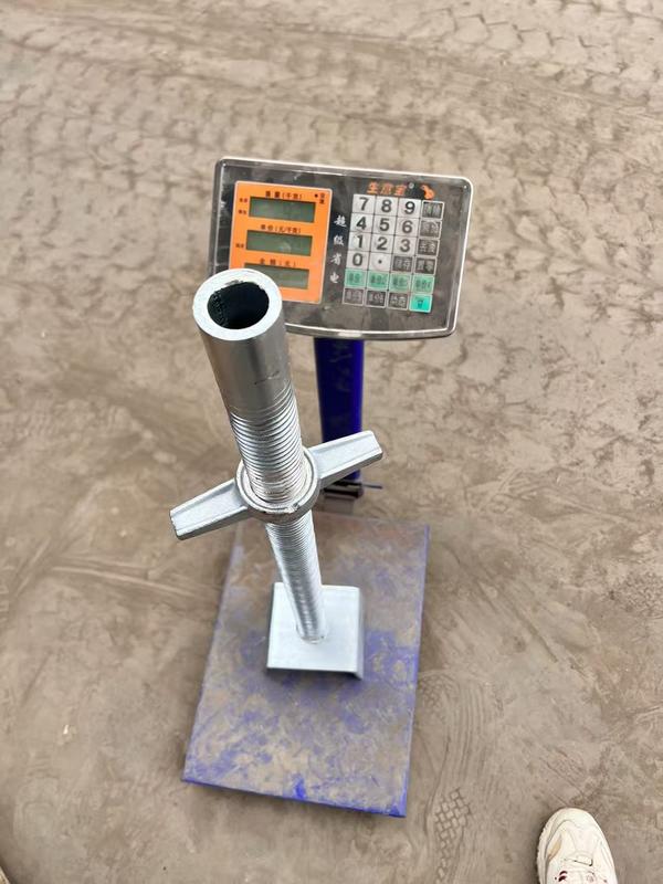 Verstellbare Hohl-Schraubfußstütze Schwerlast-Stahlstütze für Gerüste & Bau